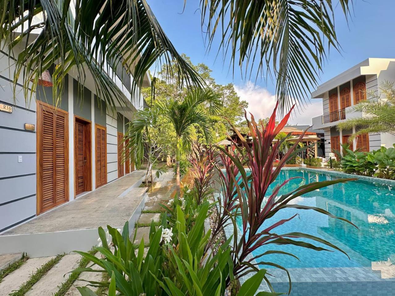 The R&B Boutique Hotel Kampot Bagian luar foto
