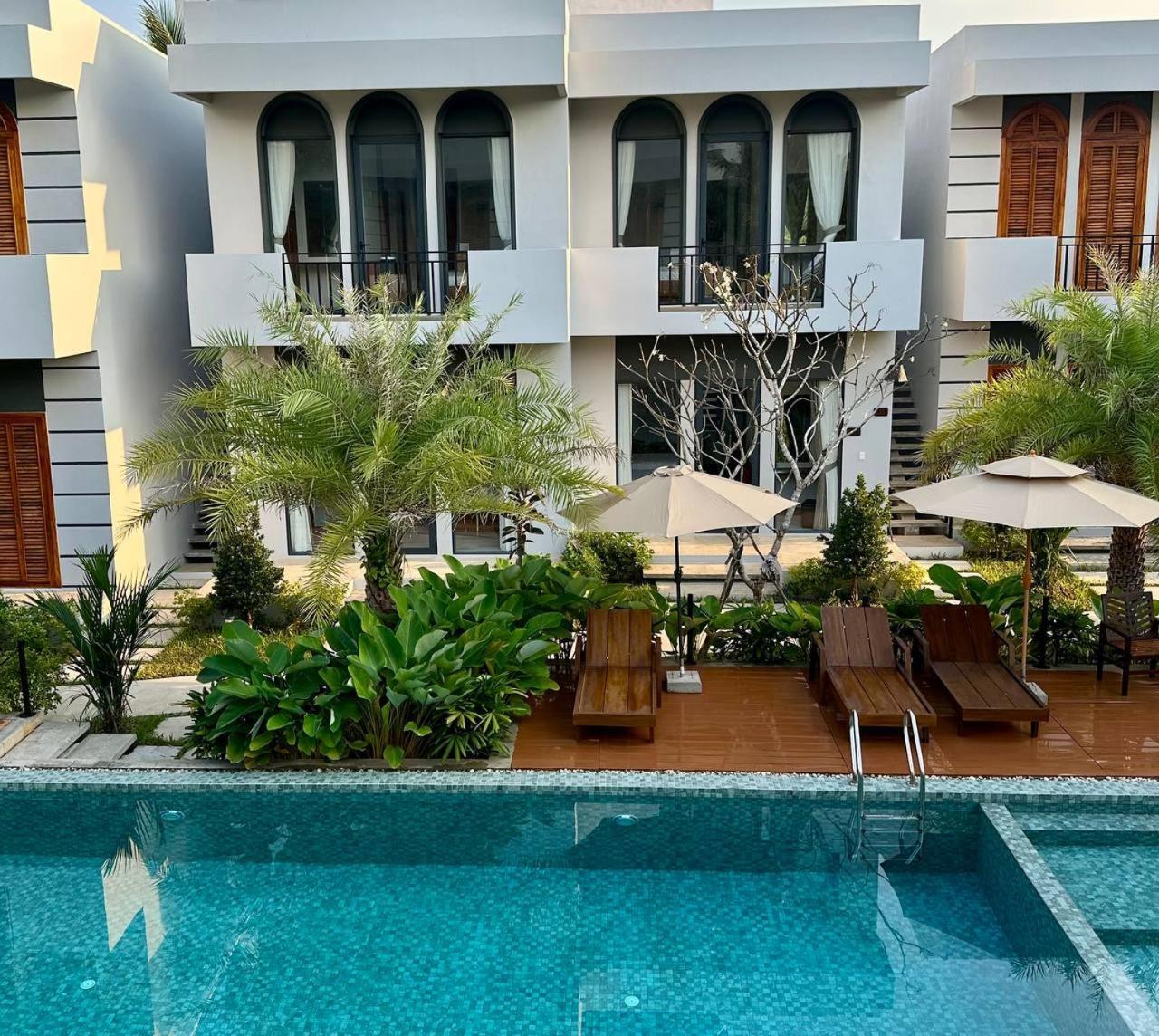 The R&B Boutique Hotel Kampot Bagian luar foto