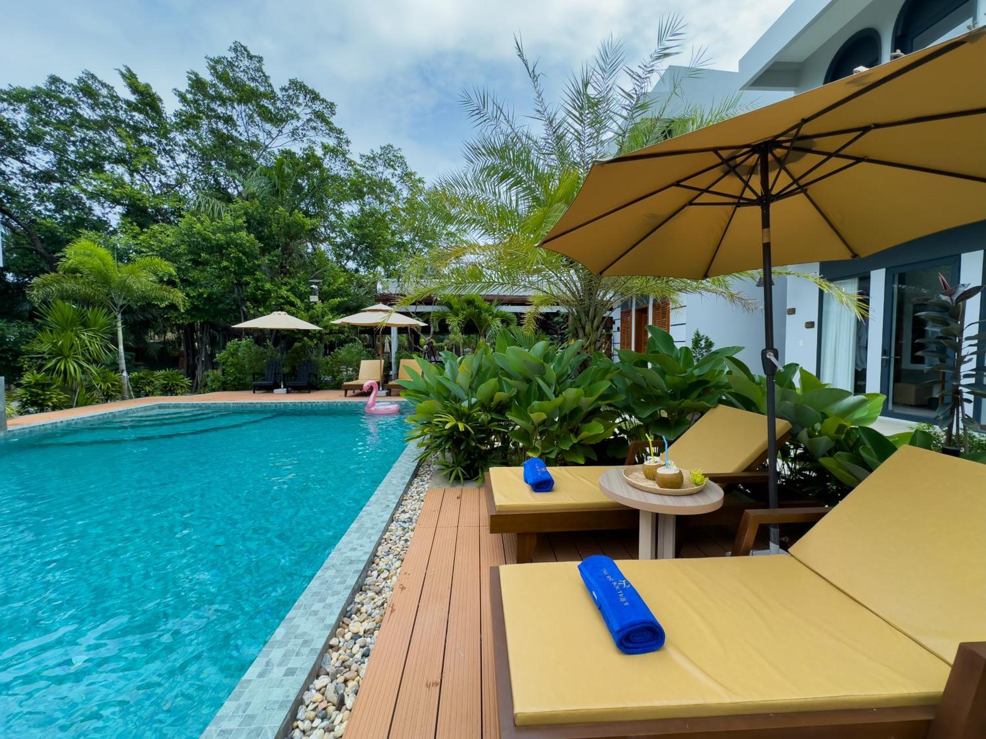 The R&B Boutique Hotel Kampot Bagian luar foto